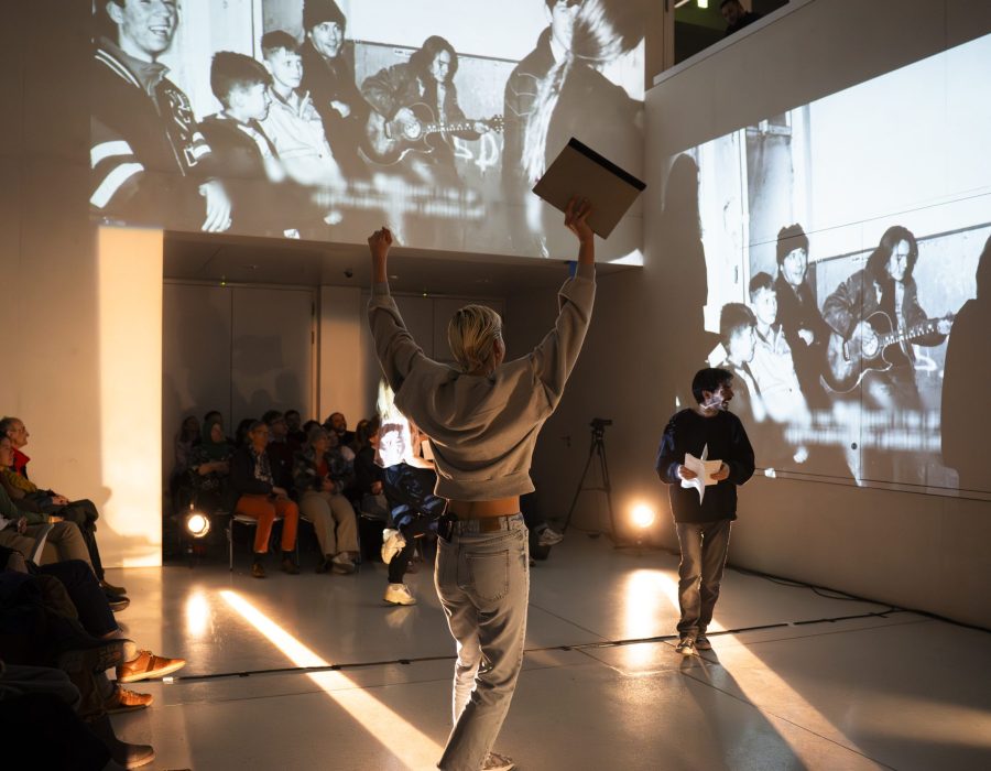 Performans u Minhenu