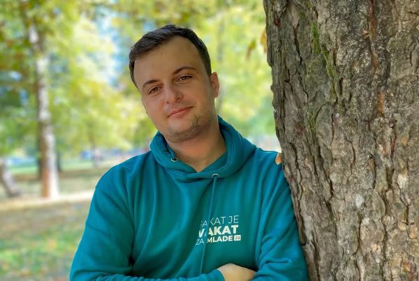 Nikola Kandić, eksterni edukator